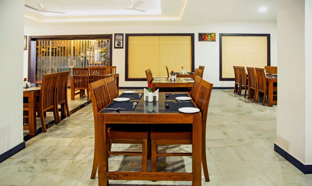 Hotel Treebo Kumily Gate Thekkady, Periyar National Park Exterior foto