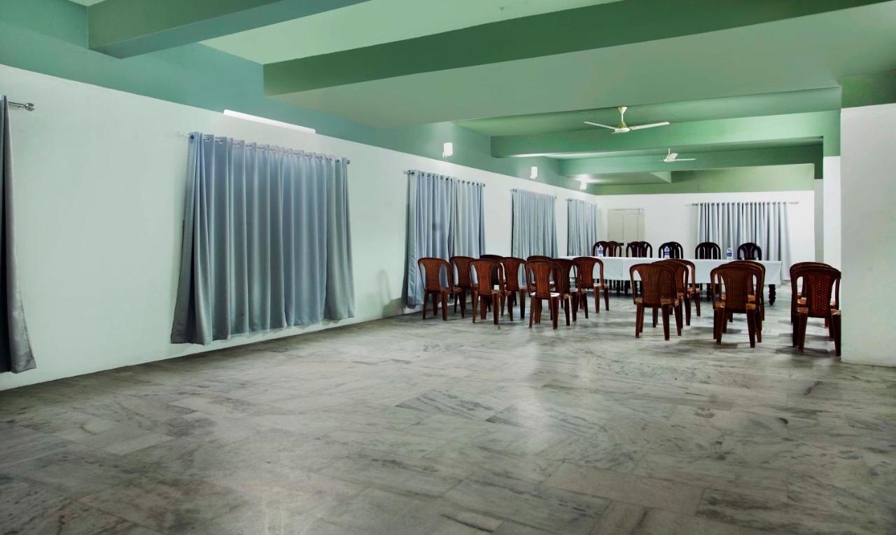 Hotel Treebo Kumily Gate Thekkady, Periyar National Park Exterior foto